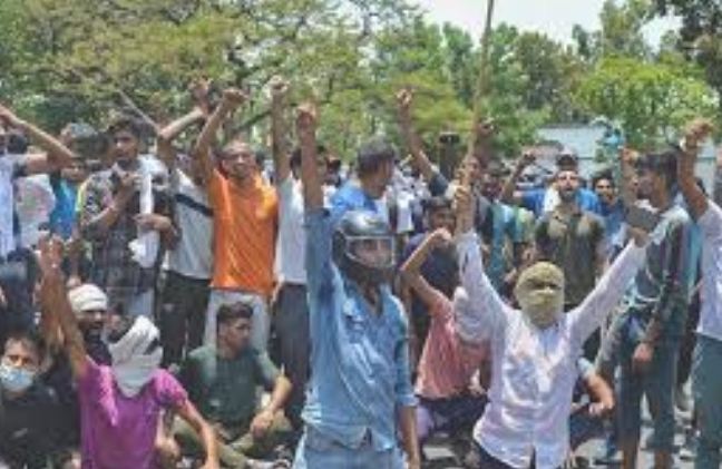 नोएडा में धार्मिक रैली निकालने के आरोप में आठ युवकों के खिलाफ मामला दर्ज(फाइल)