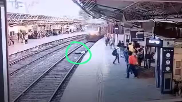 कपड़ा व्यापारी ने चलती ट्रेन के आगे कूदकर की आत्महत्या