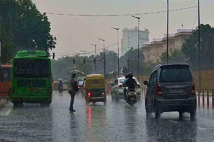 दिल्ली में हल्की बारिश की संभावना (फाइल)