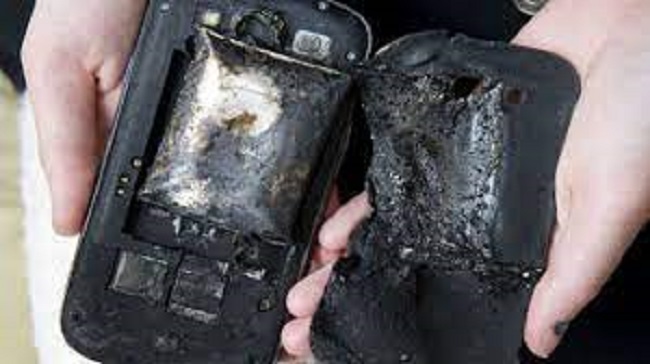 मोबाइल फोन में विस्फोट