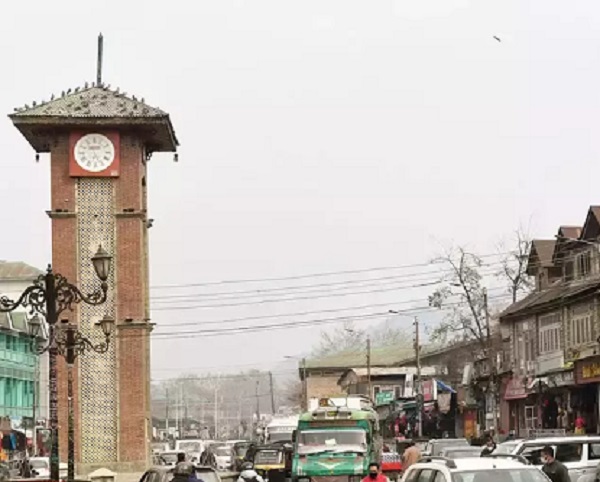 पंजाब के कपूरथला में 'घंटाघर' की 120 साल पुरानी घड़ी