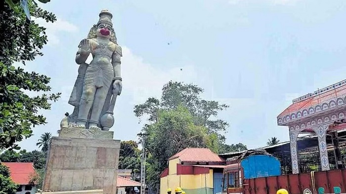 मोदी ने केरल के मंदिर मे भगवान हनुमान की 55 फुट ऊंची मूर्ति का अनावरण किया