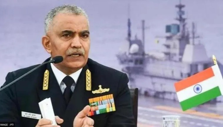 नौसेना प्रमुख एडमिरल आर हरि कुमार (फाइल फोटो)