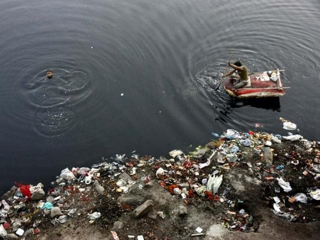 यमुना नदी से 1,200 मीट्रिक टन कचरा हटाया गया
