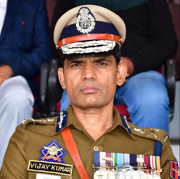 जम्मू कश्मीर अतिरिक्त पुलिस महानिदेशक (कश्मीर) विजय कुमार