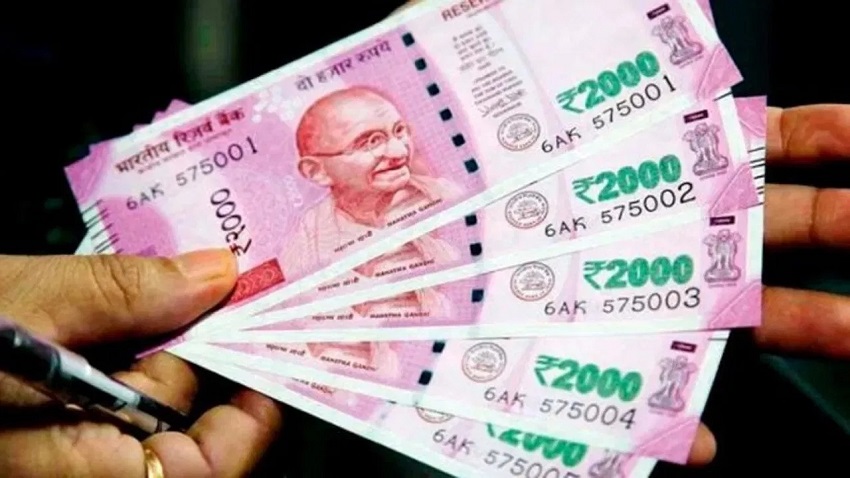 दो हजार रुपये के नोट चलन से होंगे बाहर