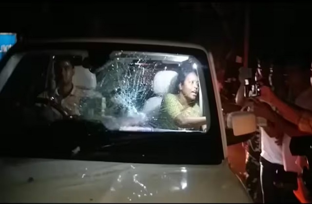 मंत्री बीरबाहा हांसदा के वाहन पर हमला