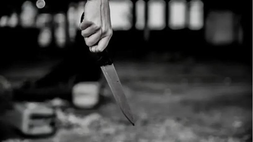 चाकू मारकर पत्‍नी की हत्‍या (फाइल)