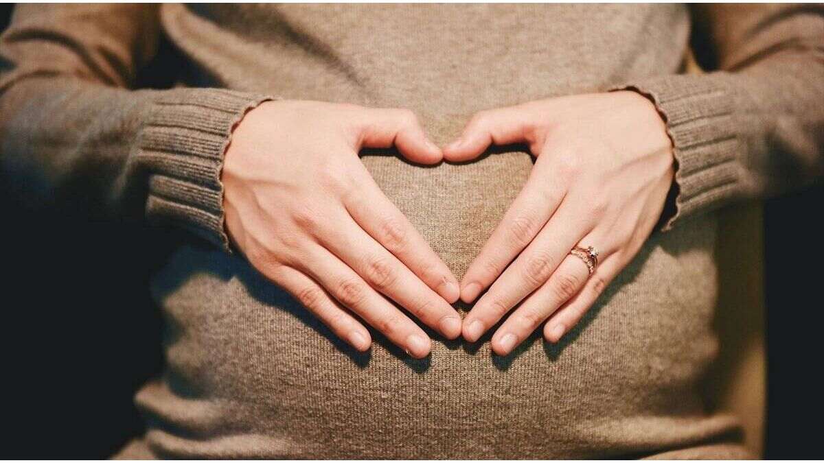 गर्भवती महिला (फाइल)