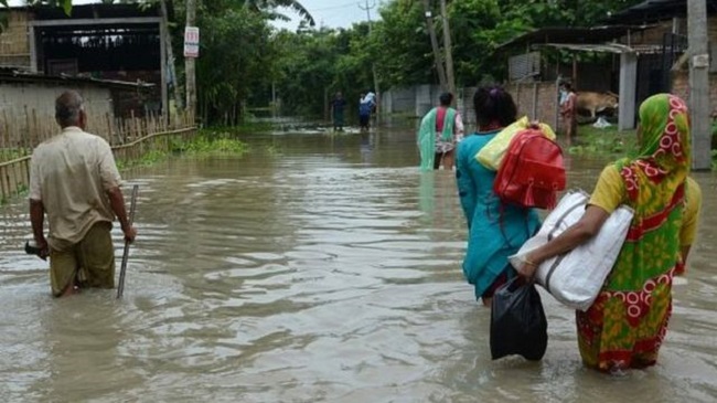 असम में बाढ़ की स्थिति गंभीर