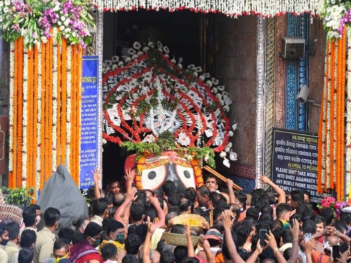 भगवान जगन्नाथ, देवी सुभद्रा के रथ श्री गुंडिचा मंदिर पहुंचे