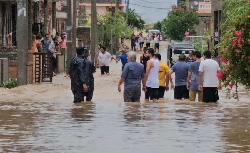 राजस्थान में भारी बारिश से कई क्षेत्रों में जलप्रलय जैसी स्थिति