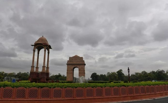दिल्ली में बृहस्पतिवार तक बादल छाए रहने की संभावना