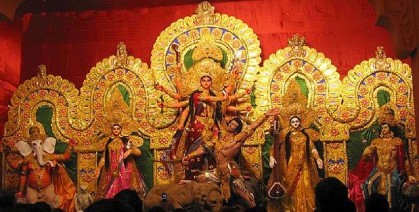 पश्चिम बंगाल में दुर्गा पूजा की तैयारियां शुरू