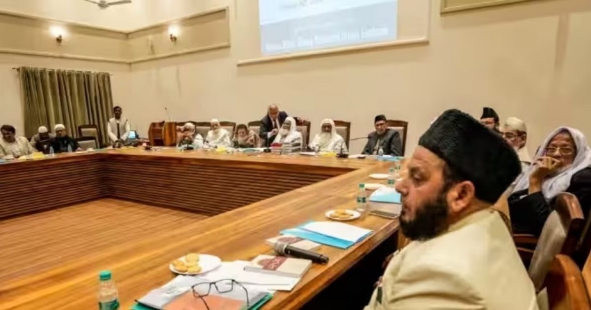मुस्लिम पर्सनल लॉ बोर्ड की सभा (फाइल फोटो)