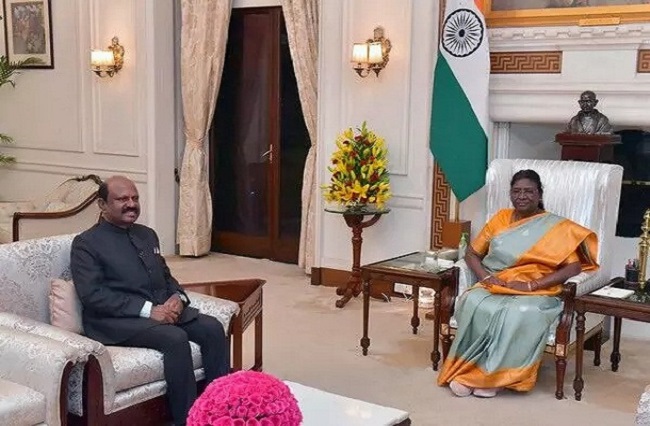 पश्चिम बंगाल के राज्यपाल बोस ने राष्ट्रपति मुर्मू से की मुलाकात