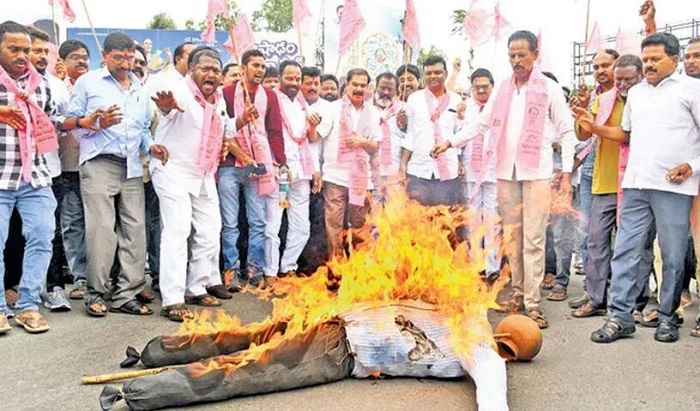 सत्तारूढ़ बीआरएस ने किया कांग्रेस के खिलाफ प्रदर्शन