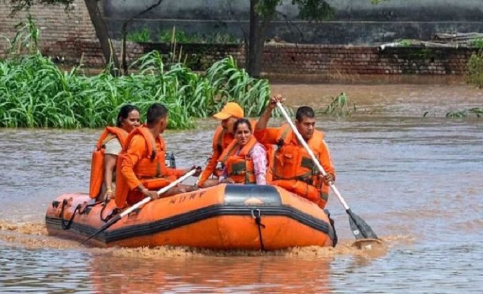 दिल्ली में बाढ़ से निपटने के लिए एनडीआरएफ  तैनात