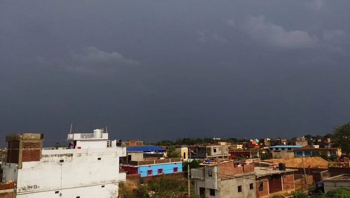 दिल्ली में मध्यम बारिश के आसार