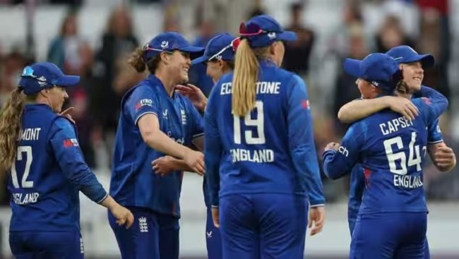 महिला एशेज के आखिरी मैच में इंग्लैंड जीता