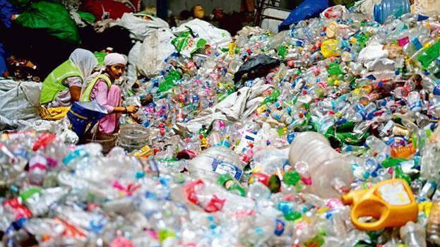 केरल में प्लास्टिक कचरा बीनने वाली महिलाओं ने जीता जैकपॉट
