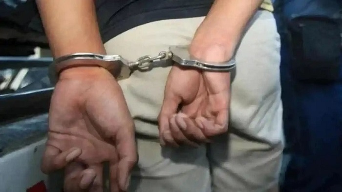 नग्न घुमाने के मामले में सात गिरफ्तार