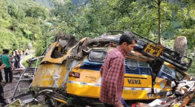 हिमाचल प्रदेश में सड़क दुर्घटना