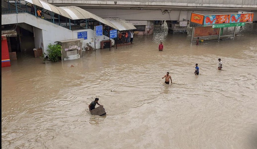 बीते दिनों में दिल्ली में दिखा था बाढ़ का कहर