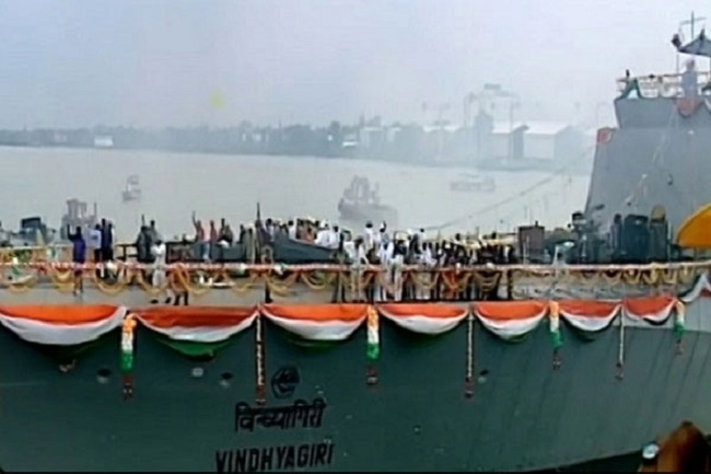 राष्ट्रपति मुर्मू ने नौसेना के युद्धपोत ‘विंध्यगिरि’ का जलावतरण किया