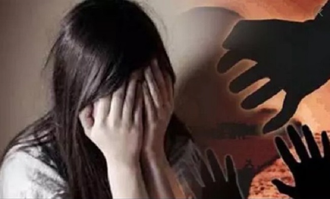 नाबालिग लड़की का किया यौन उत्पीड़न