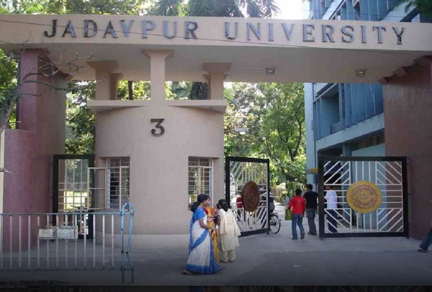 यादवपुर विश्वविद्यालय में रैगिंग विवाद जारी