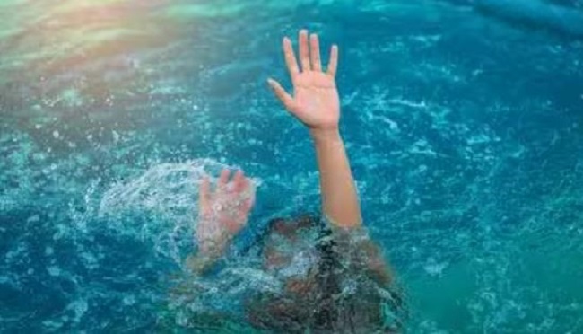 स्वीमिंग पूल में डूबकर हुई मौत