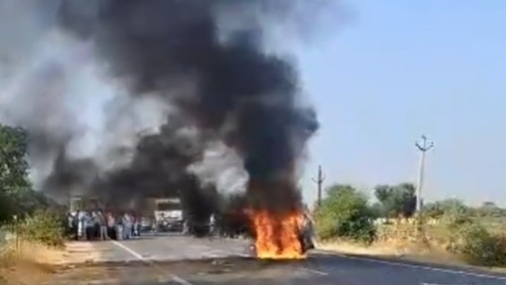 नागौर में ट्रेलर ने मारी कार को टक्कर