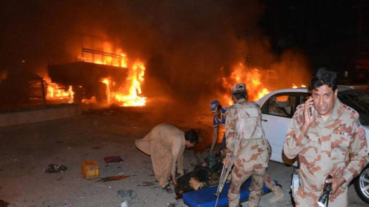 पाकिस्तान में बम विस्फोट