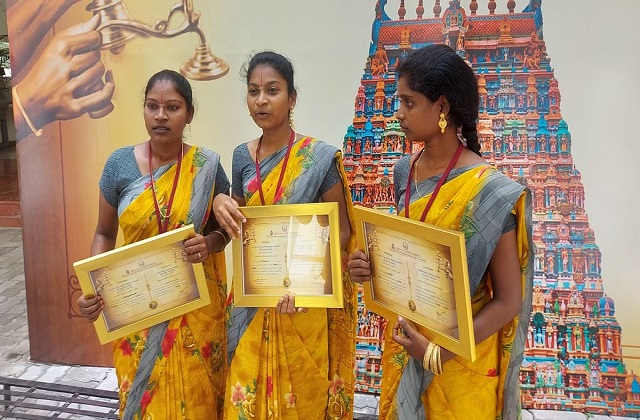तमिलनाडु में तीन युवा महिलाएं पुजारी बनीं