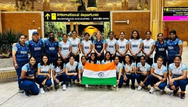 हांगझू रवाना हुई भारतीय महिला हॉकी टीम