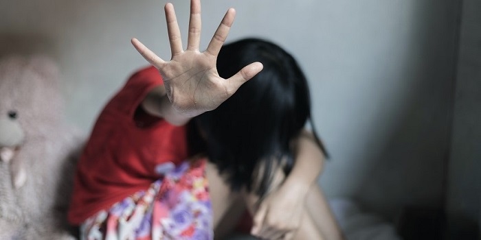 बच्चे के खिलाफ बलात्कार का मुकदमा दर्ज