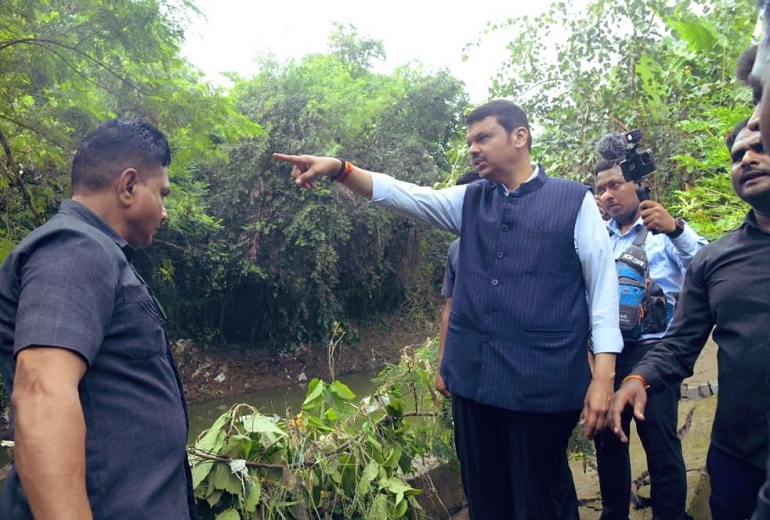 नागपुर में भारी बारिश से हाहाकार उपमुख्यमंत्री ने किया  दौरा