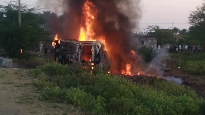 ठाणे में टैंकर विस्फोट