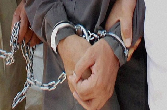 गुजरात पुलिस ने दो चोर को किया गिरफ्तार