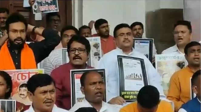 सुवेंदु अधिकारी और अन्य भाजपा विधायकों ने राज्य सरकार के खिलाफ विरोध प्रदर्शन किया
