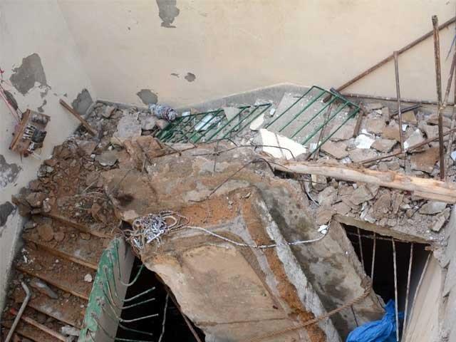 निर्माणाधीन मकान की छत गिरने से एक मजदूर की मौत