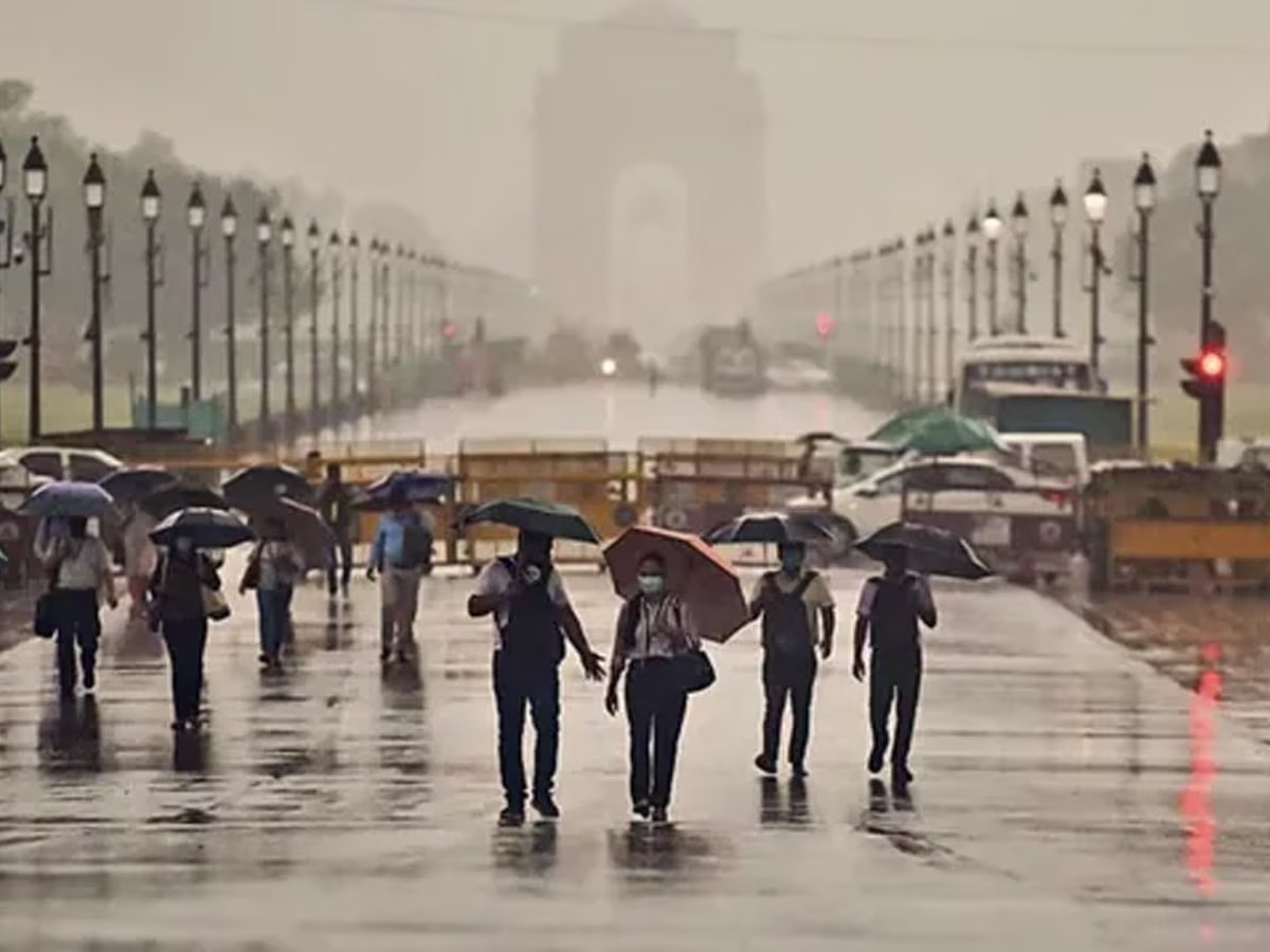 दिल्ली के कई हिस्सों में बारिश