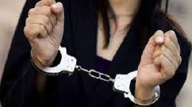 बांद्रा में कुख्यात महिला मादक पदार्थ तस्कर गिरफ्तार