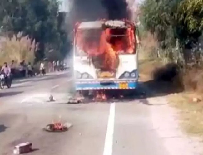 हरियाणा रोडवेज की बस में लगी आग