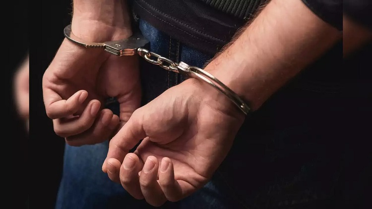 पीईटी परीक्षा में अनुचित साधनों का उपयोग करने के आरोप में दस लोग गिरफ्तार