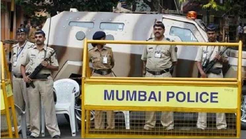 मामले की जांच में जुटी मुंबई पुलिस (फाइल फोटो)