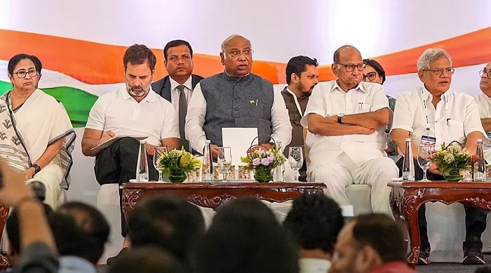 ‘इंडिया’ गठबंधन के प्रमुख नेताओं की बैठक टली
