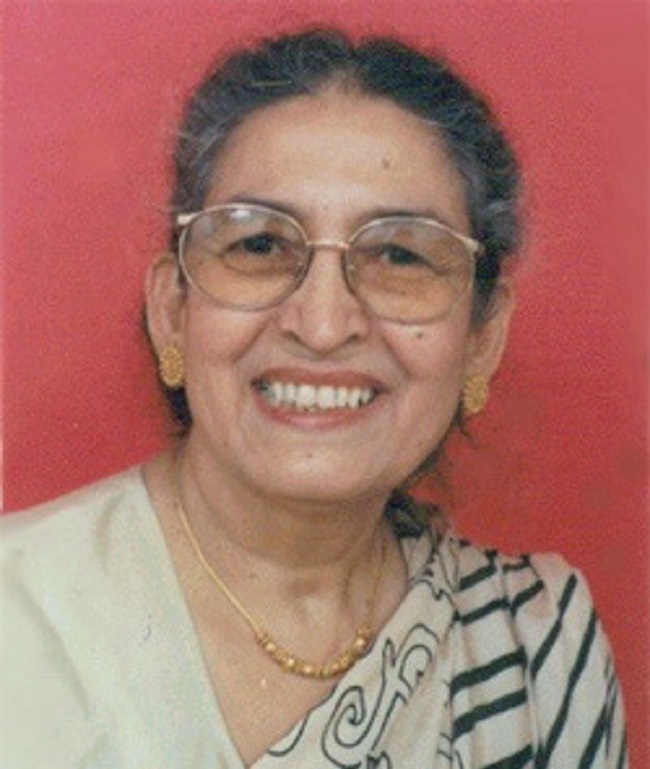 प्रख्यात लेखिका पुष्पा भारती
