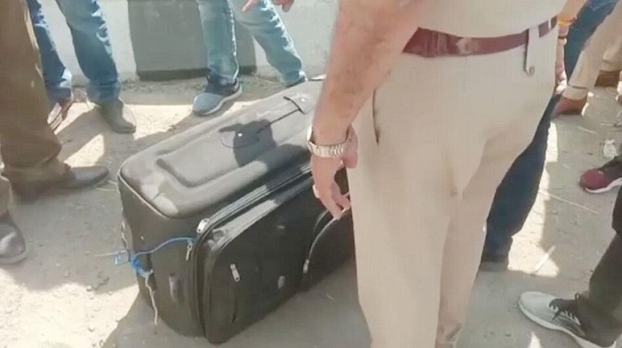 प्रयागराज के संगम क्षेत्र में सूटकेस से महिला का शव बरामद